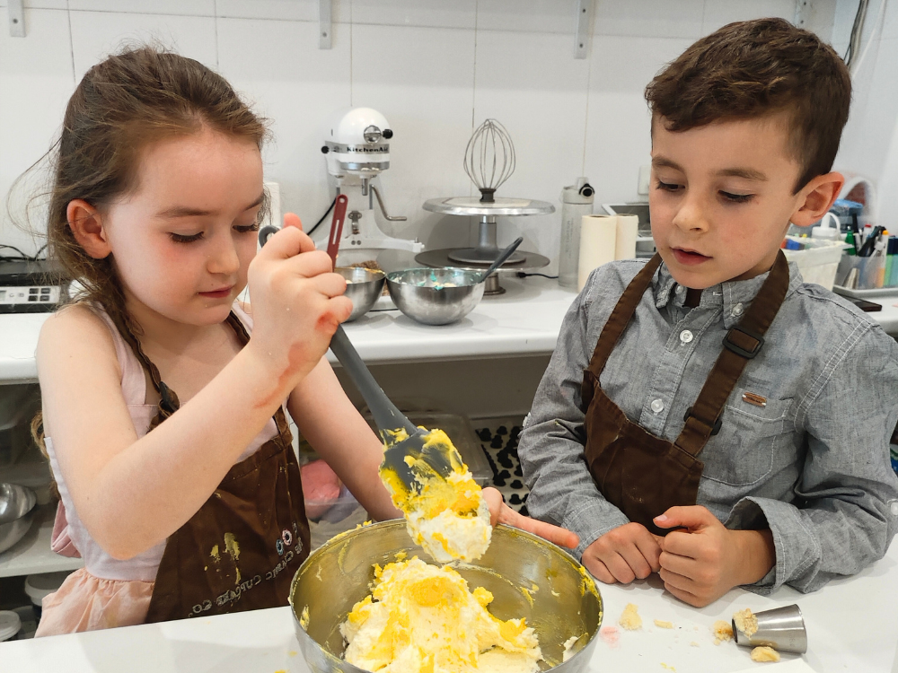 Kids' Holiday 4 Hour Baking and Cupcakes Workshop