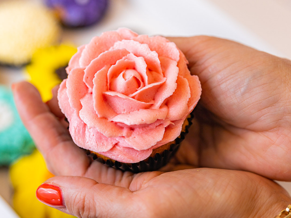 Buttercream Flower Cupcakes Class